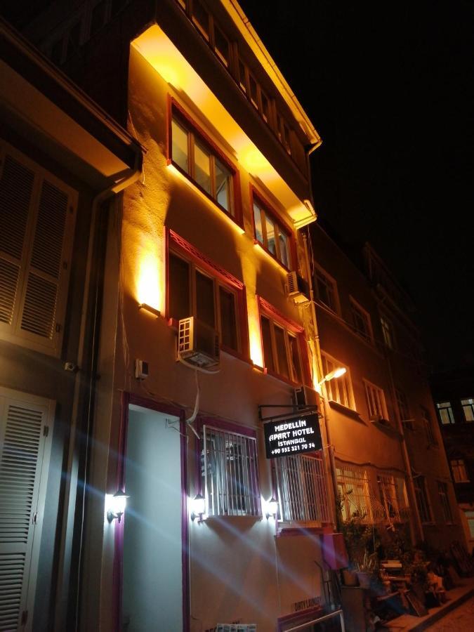 Medellin Apart Hotel Istanboel Buitenkant foto